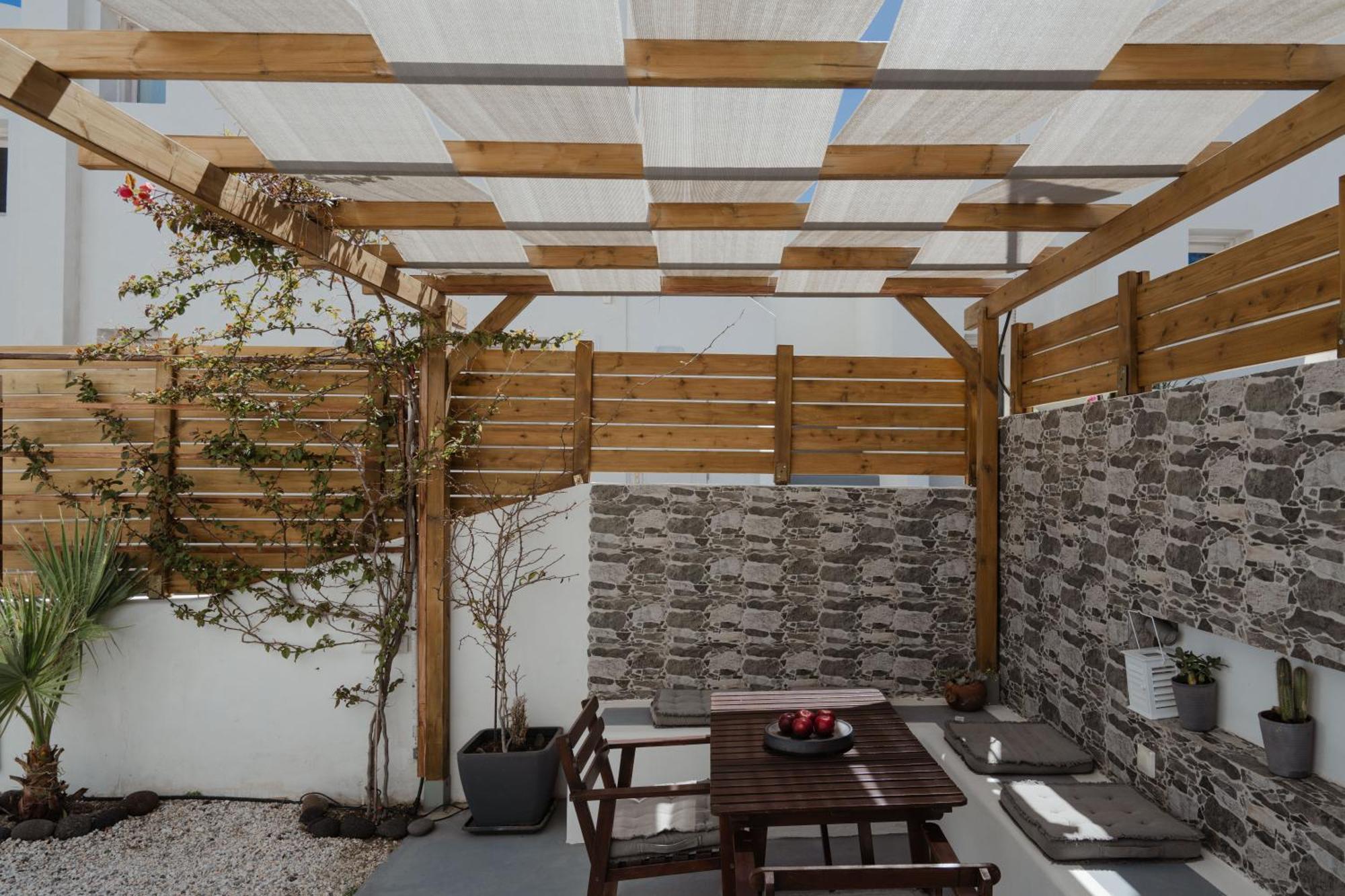 The Vine Suites Vourvoúlos Extérieur photo